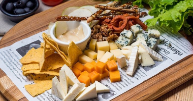 Маленькая сырная тарелка