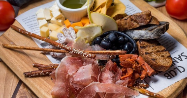 Тарелка к вину большая