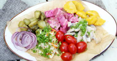 Погребок из солений