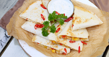 Кесадилья с курицей