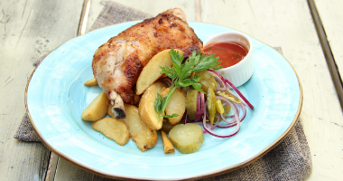 Pulpă De Pui La Cuptor Cu Pene De Cartofi