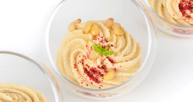 ნეშომპალა ფიჭვის კაკალითა და ბროწეულის ფხვნილით