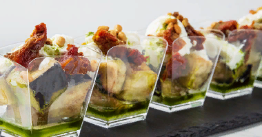 გამომცხვარი ბადრიჯნის სალათი Straccatella- ს ყველით 10 ცალი.