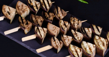 ბადრიჯნის მცენარეული სატა