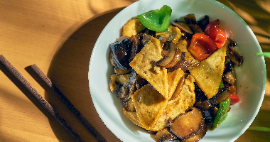 191. Тушеный тофу с грибами двух видов