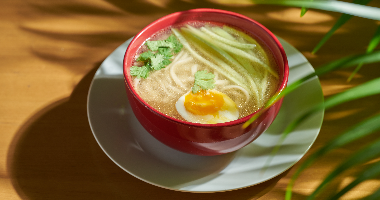 4. Куриный суп-лапша