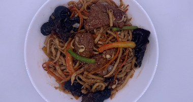 61. Поджаренная лапша с говядиной