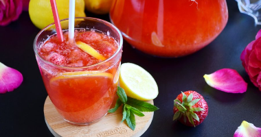 Клубничный лимонад