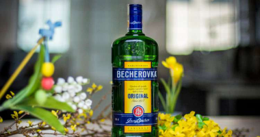 Ликер Becherovka