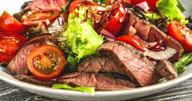 Салат с ростбифом