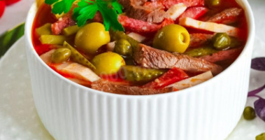 Солянка сборная мясная классическая