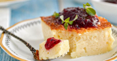 Пышная творожная запеканка в духовке