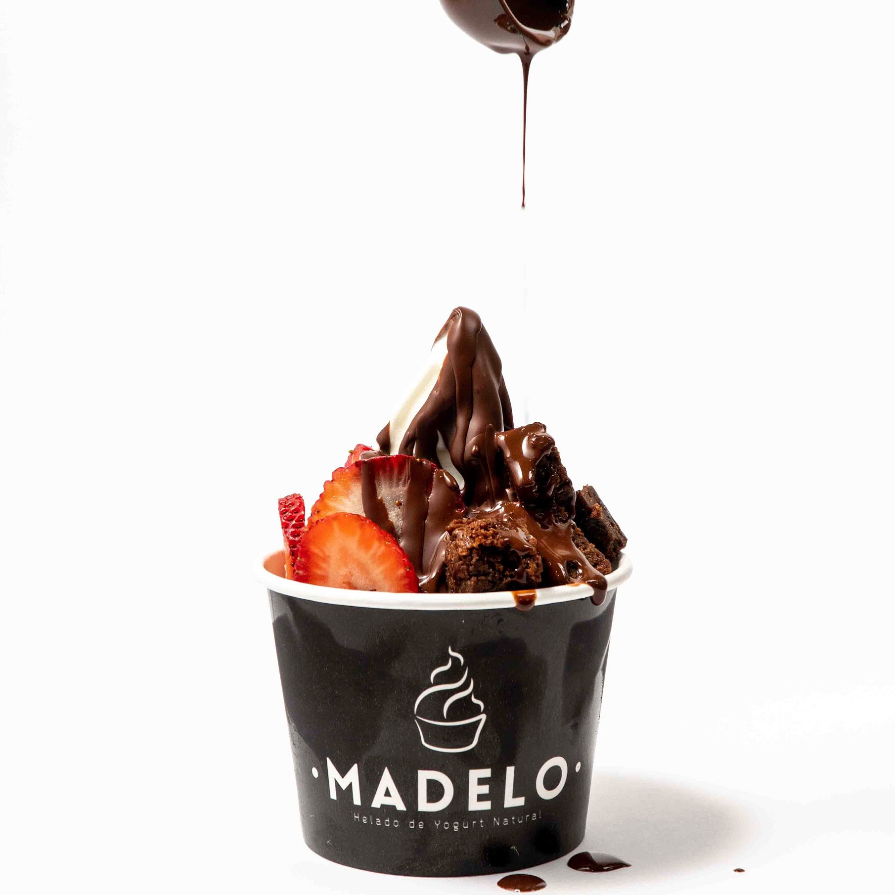 MADELO - Helado de Yogurt Natural 
#madeinmedellin